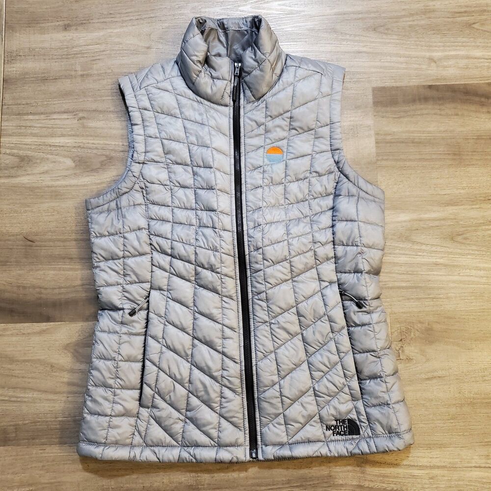 The North Face Womens Sz S Silver Gray Thermoball Eco Zip Up Puffer Vest Jacket